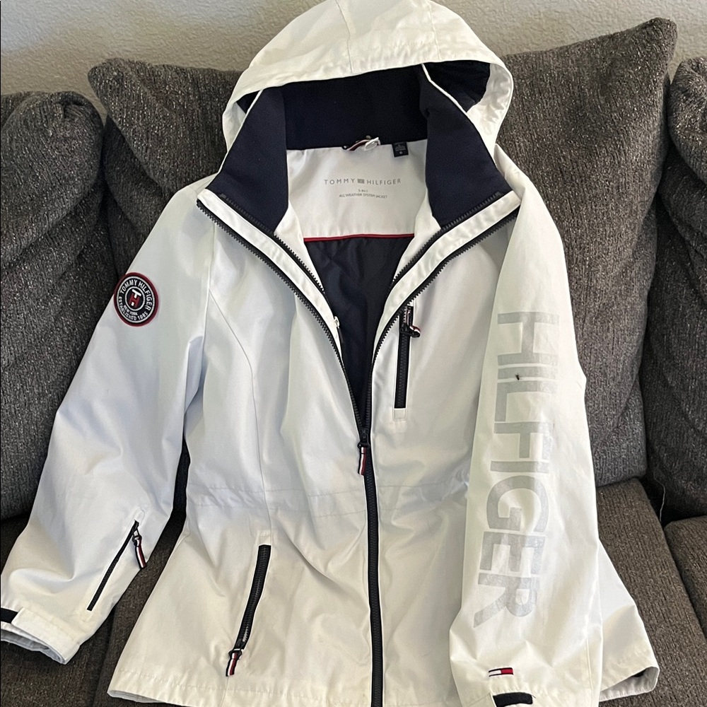 Tommy Hilfiger White and Navy Hooded Windbreaker Jacket